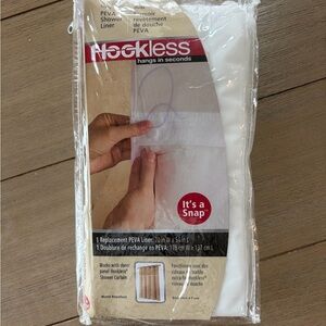 Hookless PEVA Shower Liner